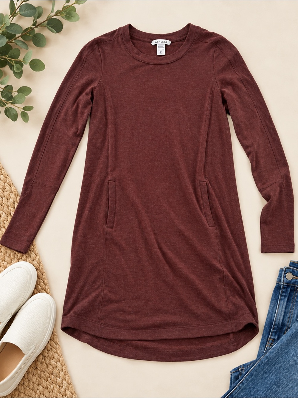 Athleta Long Sleeve Tunic in Deep Brown